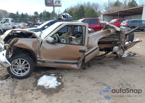 1997 Chevrolet C1500 Sportside из США, поврежденный, VIN 1GCEC14WXVZ197344